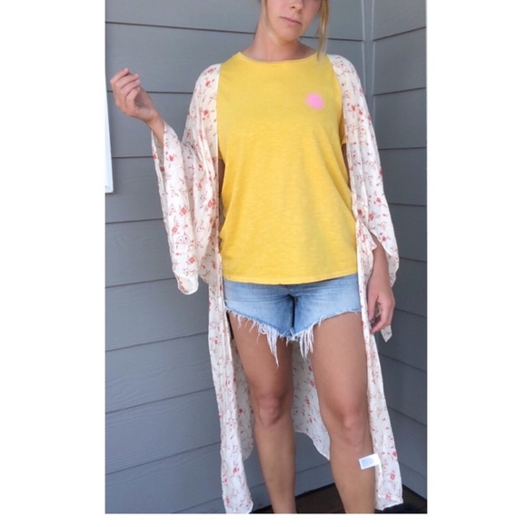 free press Tops - Free Press Floral cream and red summer kimono one size